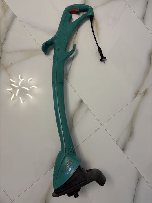 Trimmer electric BOSCH