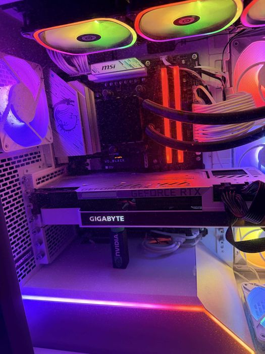 Placa de baza MSI X670E GAMING PLUS
