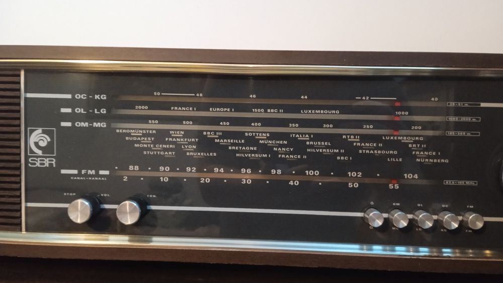 Radio SBR-R33 Belgia 1968, superheterodina, functionabil