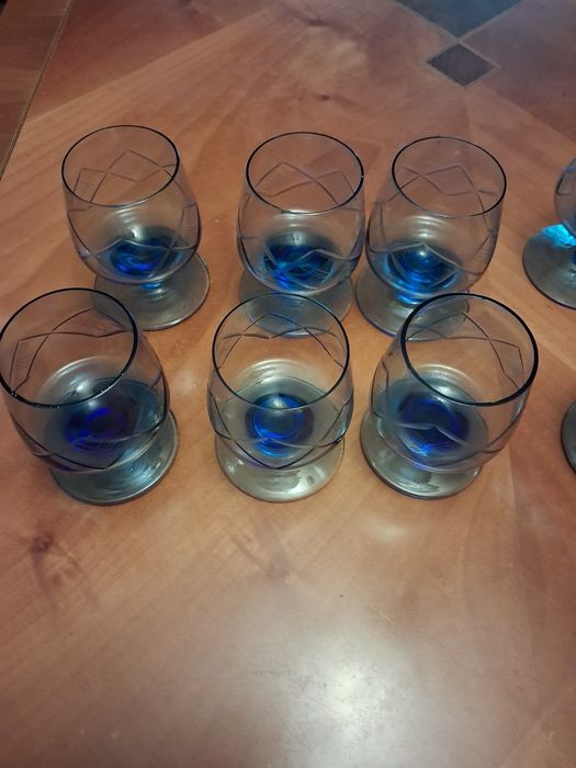 Set 12  pahare vin și coniac