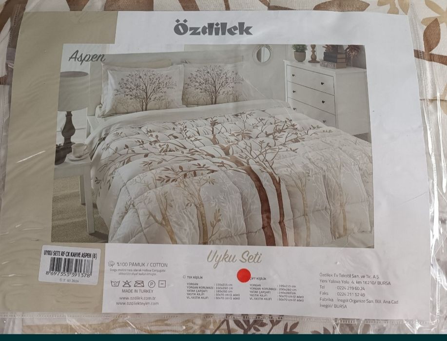 Комплект за спалня ÖZDİLEK с юрган