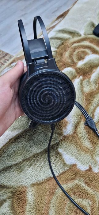 Игровые наушники