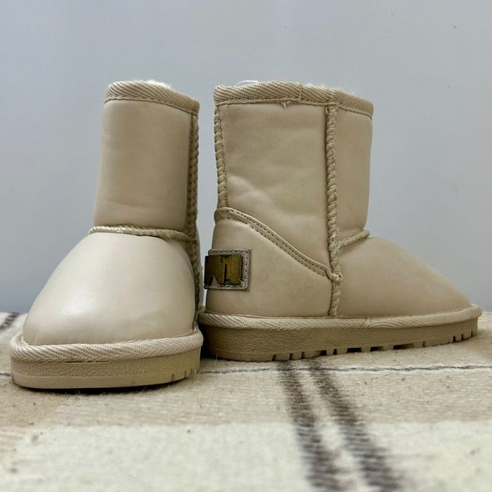 Сапоги натуральный мех бежевые пропитка детские угги