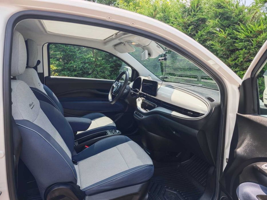 Fiat 500 Electric 2021, 42 kW 118 CP Icon, Cruise Control, Keyless Go, Camera Spate, Led, Carplay, Front Assist