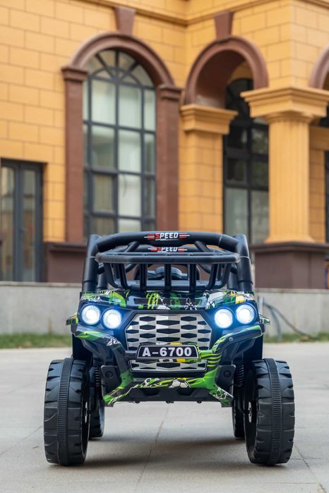 Masinuta electrica Kinderauto BJKQ6700, putere 4x 25W 12V Camuflaj