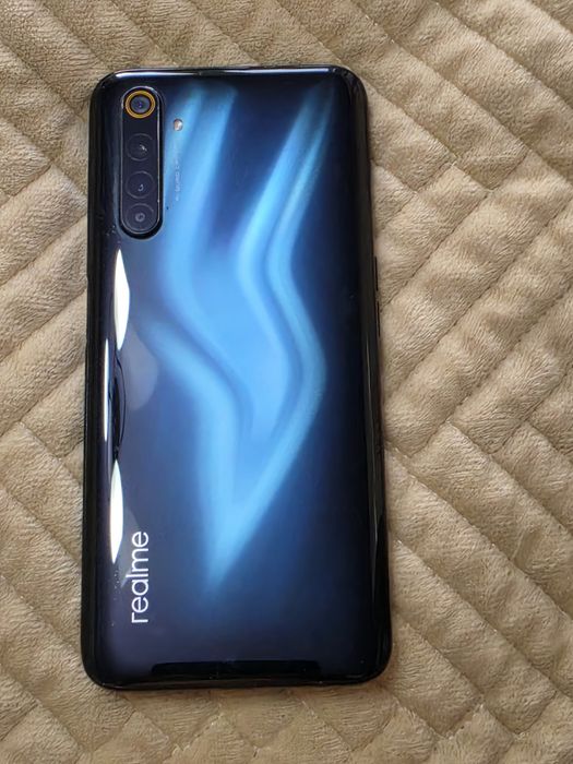 Продам телефон Realme 6Pro 6Pro