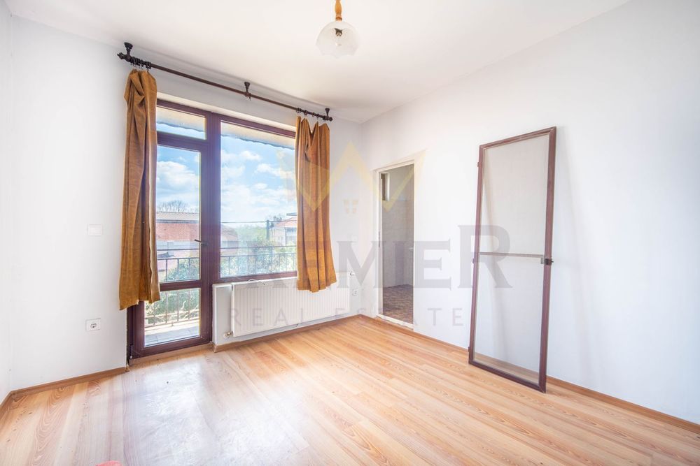 Продава се Къща в Каварна - 424 кв.м за 371 €/кв.м - Снимка #5