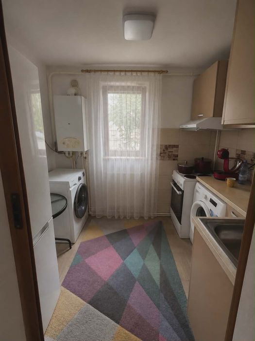 Apartament 2 camere decomandat etaj 1
