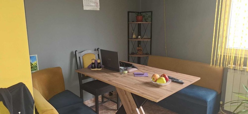 Двустаен с трапезария