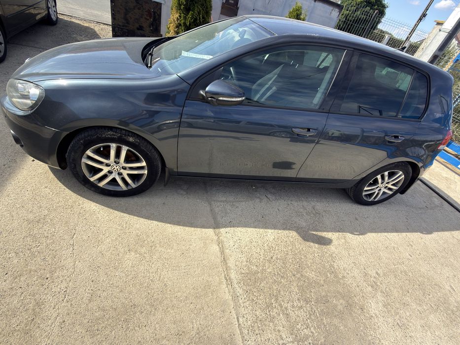VOLKSWAGEN golf 6 2011
