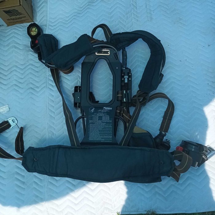 Aparat de respirat, Scott AP75 Air Pack + masca Scott AV 3000