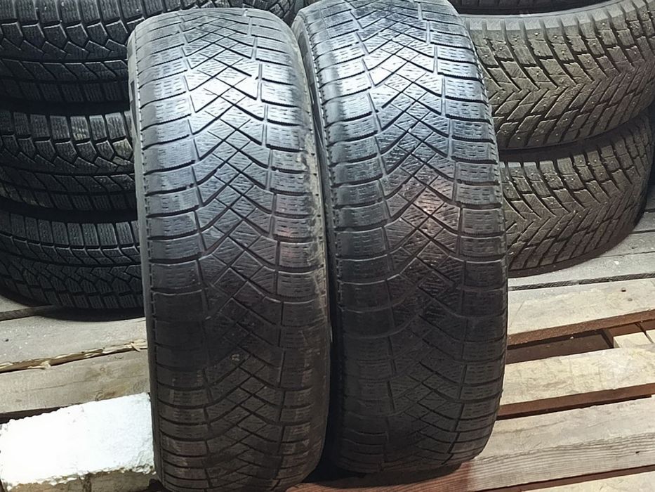215/60/17 пара шин