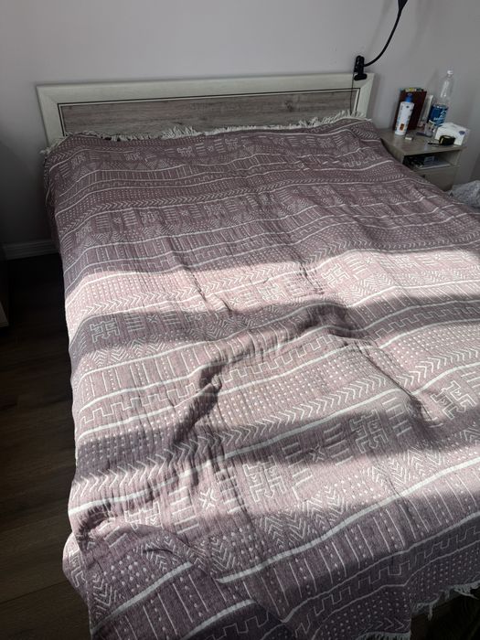 Кровать двухспальная