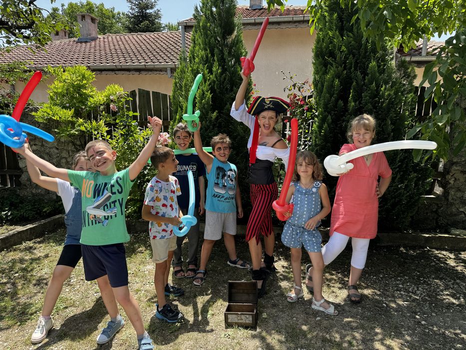 Аниматор Викси-Трикси за Варна и където ви трябвам