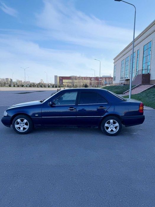 Продам Mercedes-Benz W202 C180