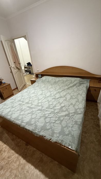 Продаю спальный гарнитур комплект