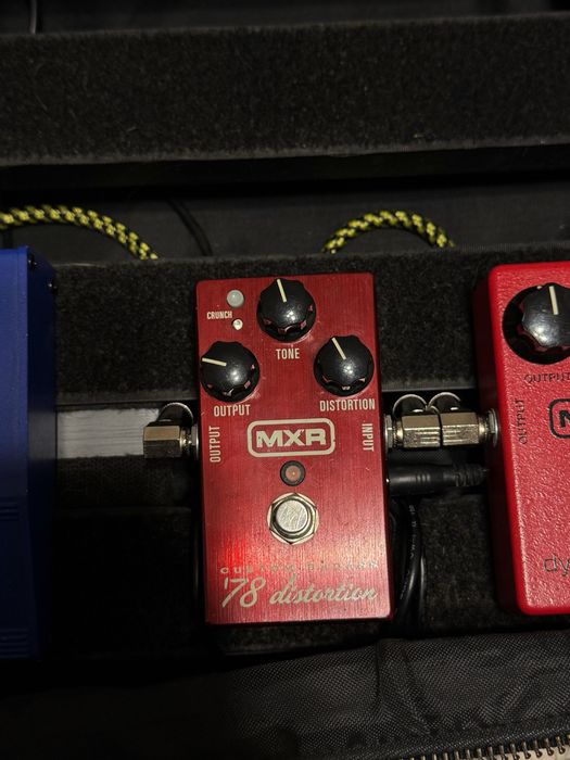 MXR custom badass 78 distortion