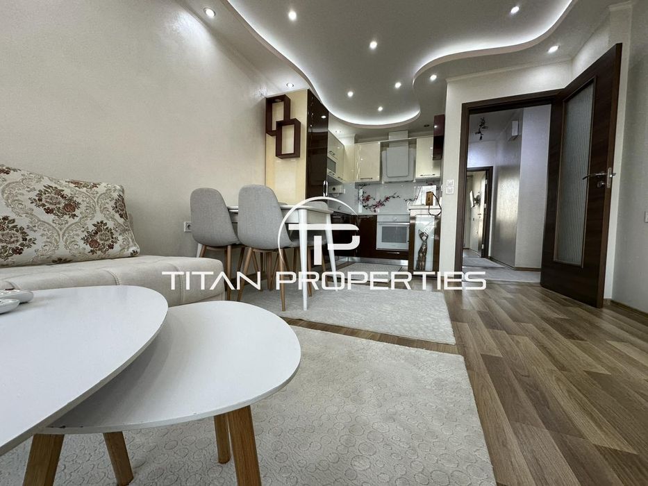 Дава се под наем Тристаен апартамент в Бургас, Славейков - 84 кв.м за 739.5 € - Снимка #1