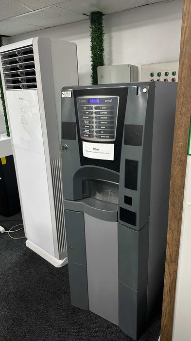 Дава се под наем Офис в с. Кирково, Област Кърджали - 9 кв.м за 214.2 € - Снимка #3