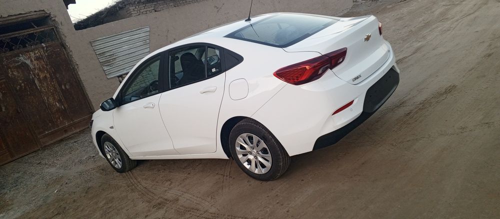 Биринчи номерни олиб бераман срочна сотаман