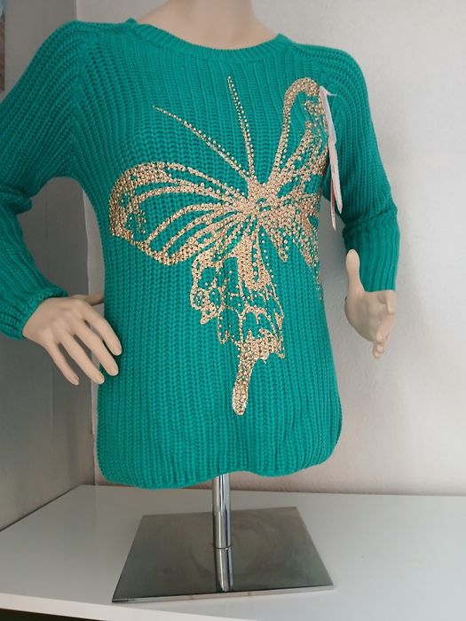 Нов зелен пуловер М/L