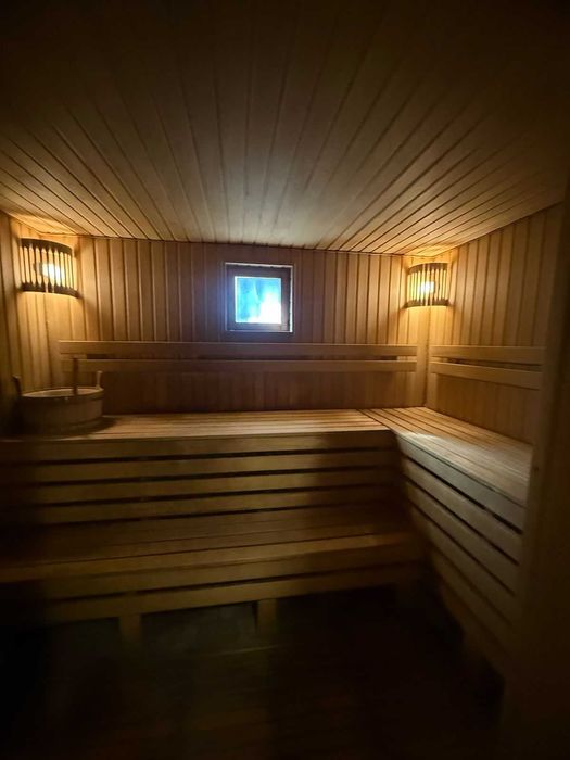 Продаю современный коттедж в черте города!