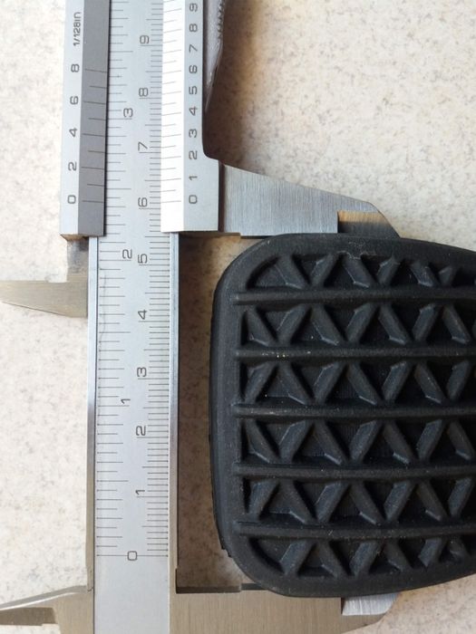 Нови гумички за автомобил