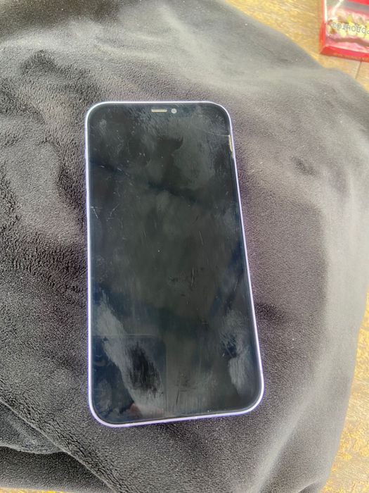 iphone 12     Б/У