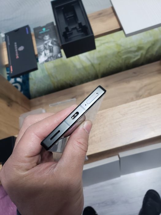 Nubia Red Magic 9 Pro  16ГБ/512ГБ