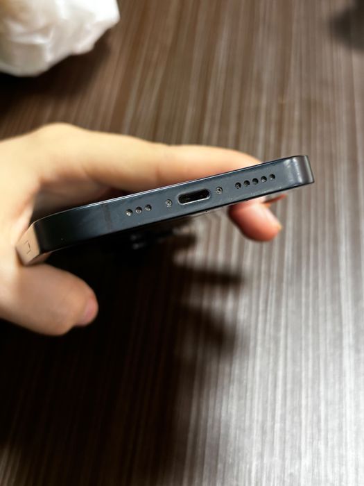 Iphone 13  midnight