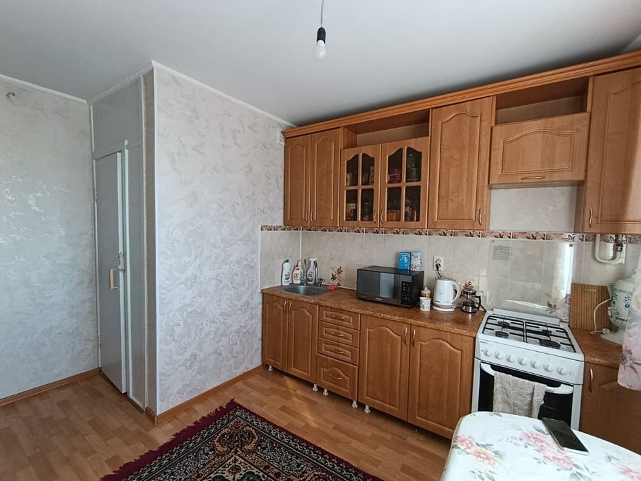 3 ком квартира в районе 8 школы