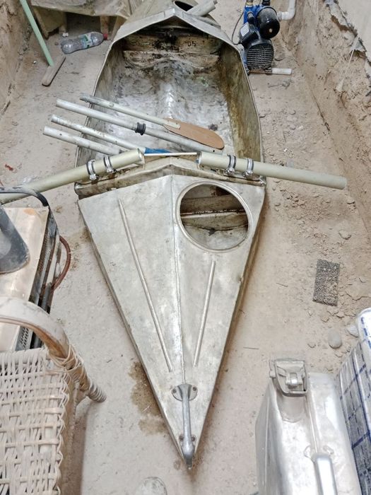 Каяк сотилади.  200 доллар нархи