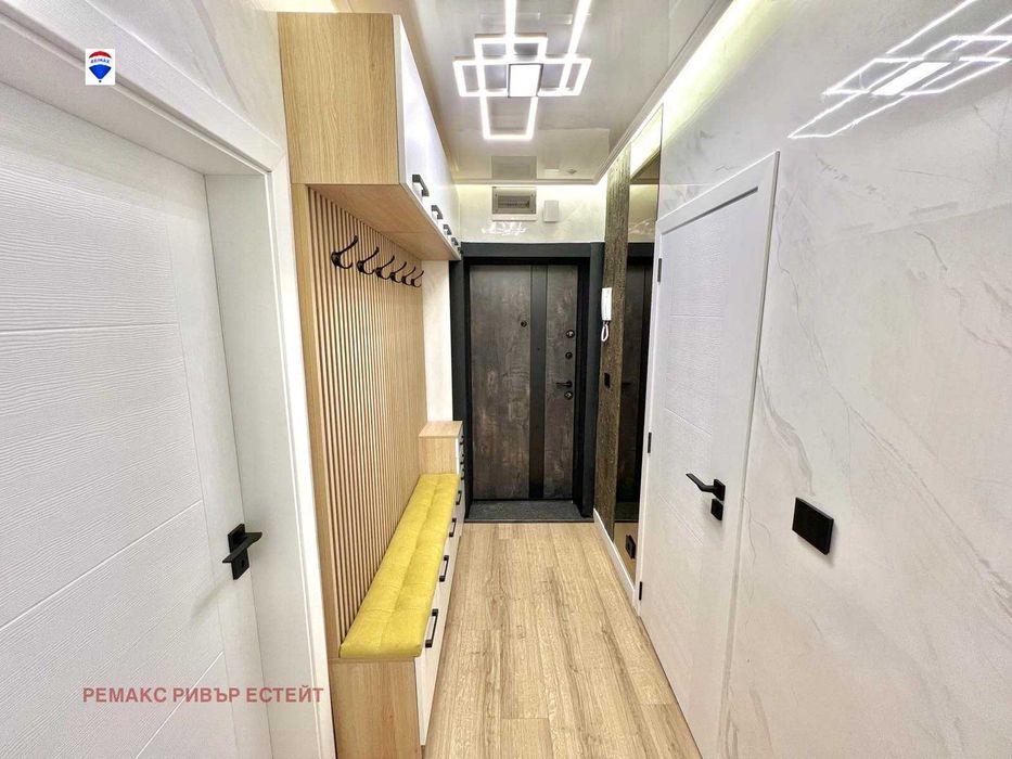 Дава се под наем Двустаен апартамент в Русе, Алеи Възраждане - 55 кв.м за 206000 € - Снимка #14