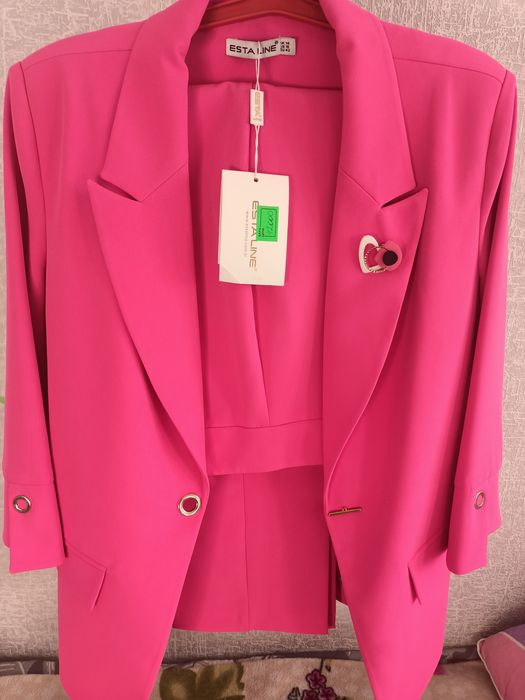 Продам  Костюм. Пиджак с Брюками