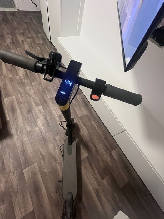 Trotineta electrica Xiaomi in stare foarte buna