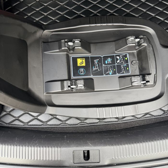 Vand scoica Cybex,Maxi Cosi,ambele cu baza isofix