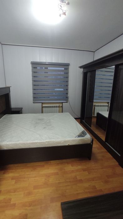 Uy yaxshi xolatda. Narxi yana kelishiladi