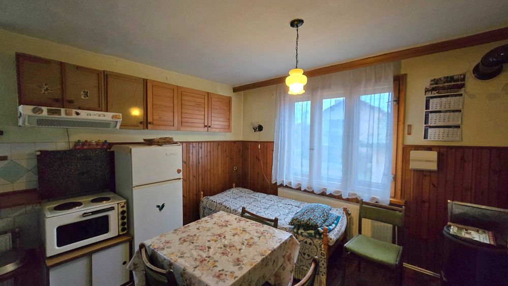 Продава се Къща в Брезник - 220 кв.м за 348 €/кв.м - Снимка #14