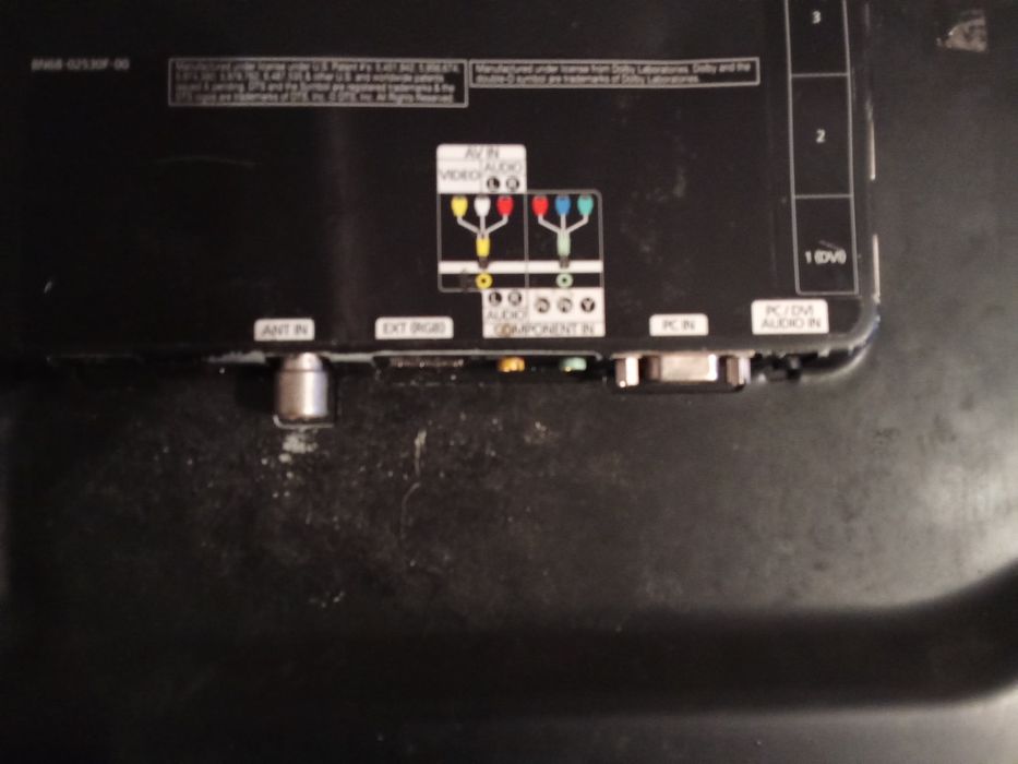 Продам телевизор Самсунг на запчасти