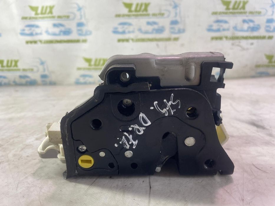 Broasca dreapta fata Audi A4 B8/8K [2007 - 2011] 2.0 tdi CAGA