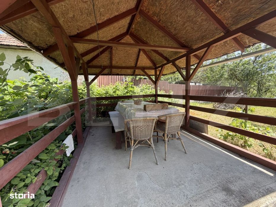 Casa de vanzare, 5 camere si un teren de 500 mp