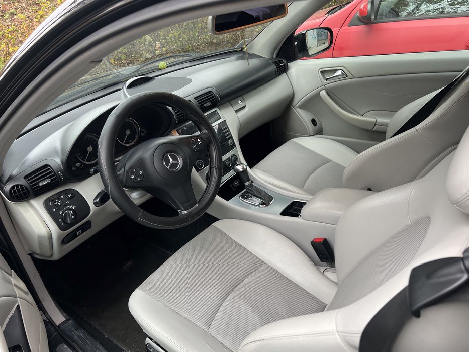 Mercedes clc 2010, 2.2cdi,euro 4, automat, negru proprietar acte la zi