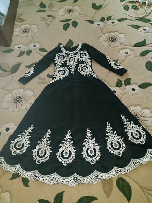 Oqwom koylagi sotiladi