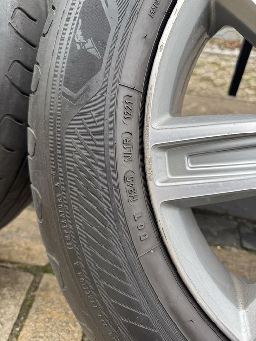 Гуми с Джанти за VOLVO