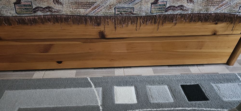 Ъглови легла от дърво