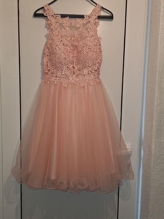 Абитуриентска рокля