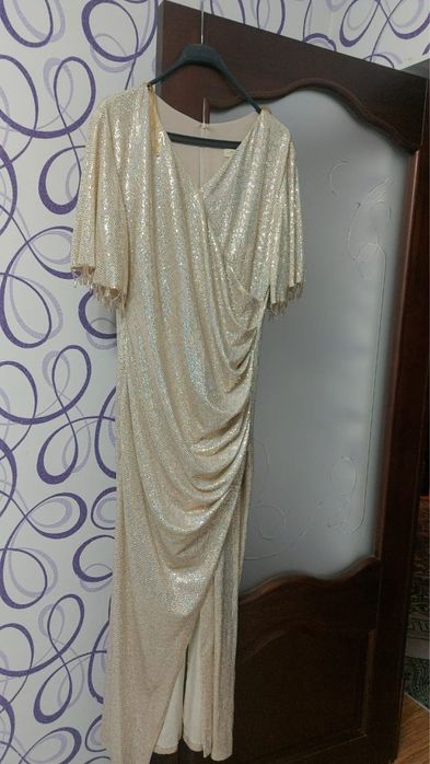 Продам платье вечернее