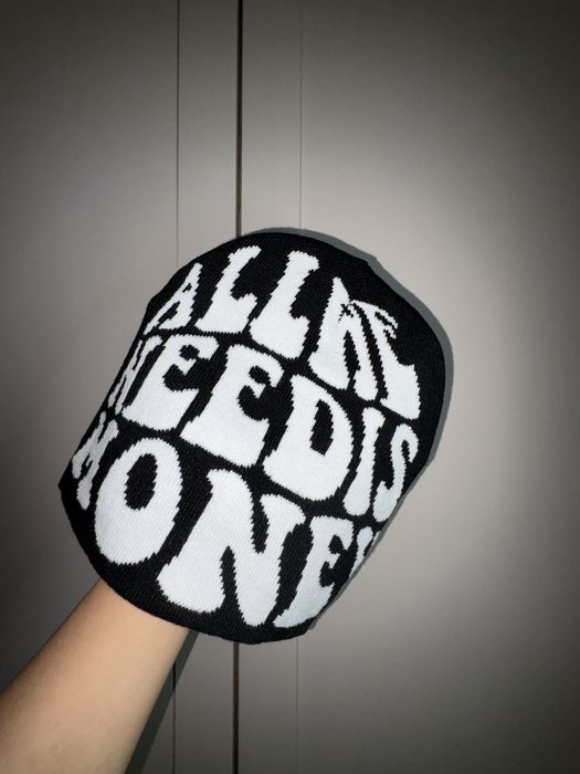 Продам шапки street wear