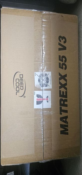 Геймърски компютър Ryzen 5600x/x570 asus tuf wi fi/5700xt strix/1000w be quit/16 ram 3600/m2 500gb/охлаждане 2х12 thermal light ПЕРФЕКТЕН