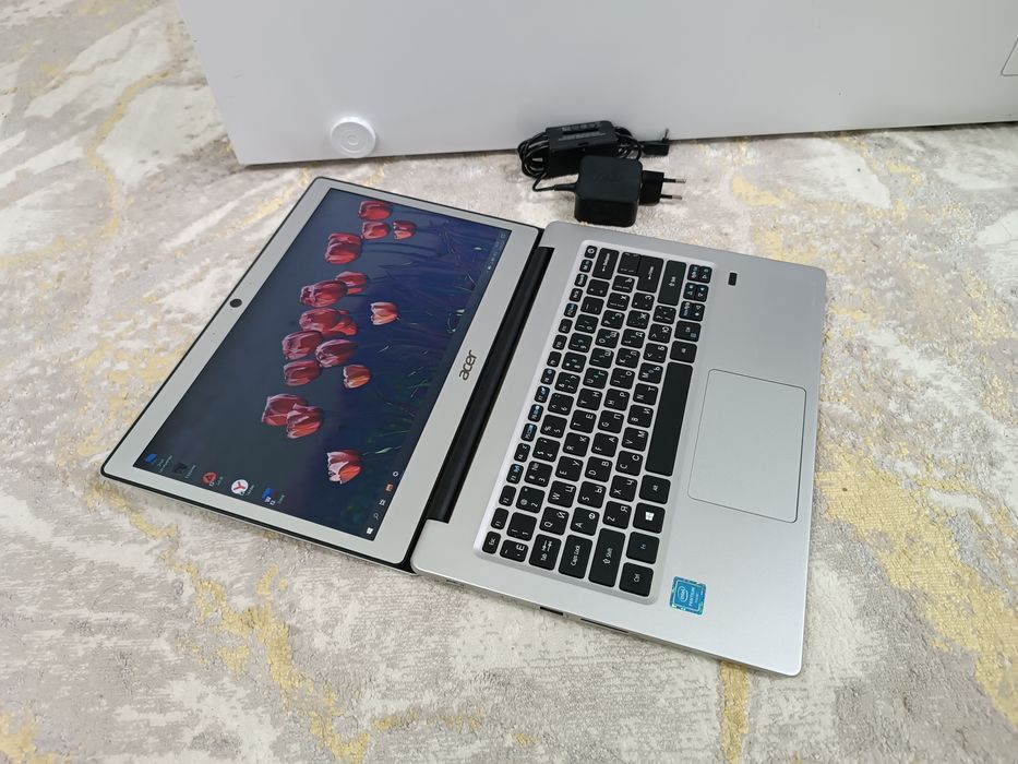 Ноутбук Acer Swift SSD m.2 256GB.